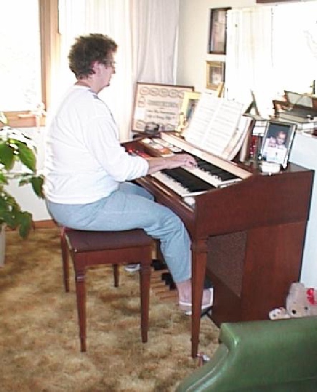1998-10-SDDdorganMom.jpg